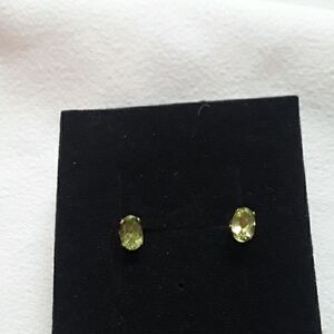 Birthstone pierced earrings  925 silver/gold plated   August